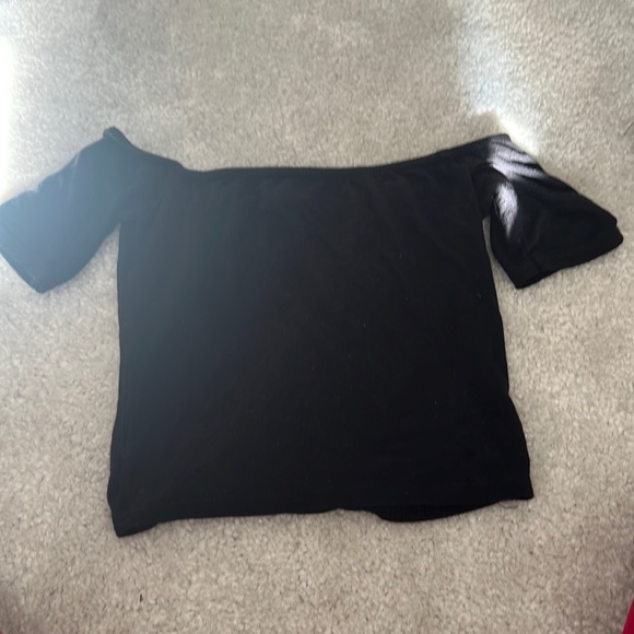 PrettyLittleThing Crop Top - Picture 1 of 2